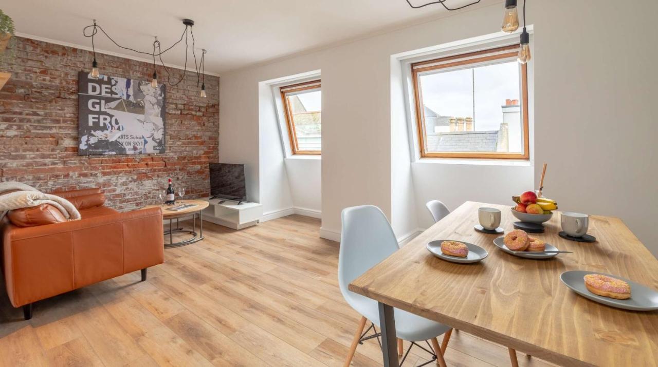 One Bed Top Floor, Brand New, Central Old Town Гастингс Экстерьер фото